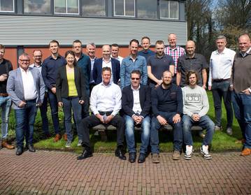 Deelnemers seminar oliefiltratie bij Hitma op 16 april 2018